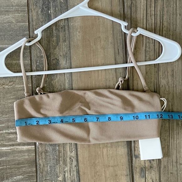 Good American RIB BANDEAU BIKINI TOP IN LATTE size 1 = small - Picture 9 of 9